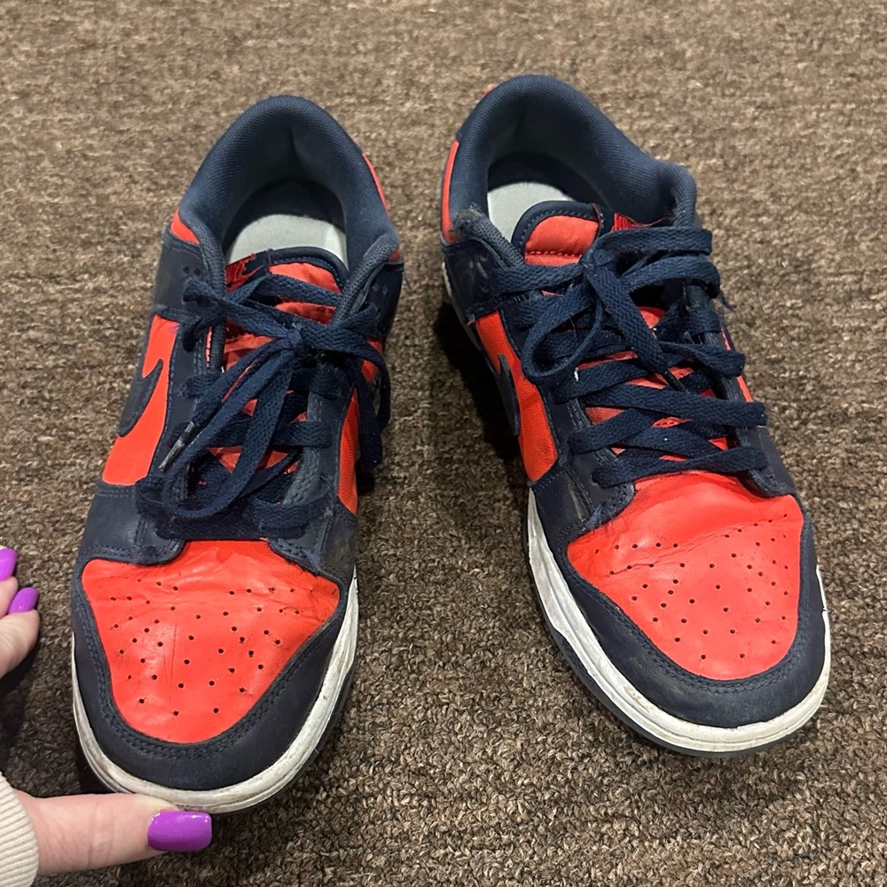 Nike Air Women's 7.5 Navy Red Skate Sneakers Preowned still very good! - Picture 1 of 3